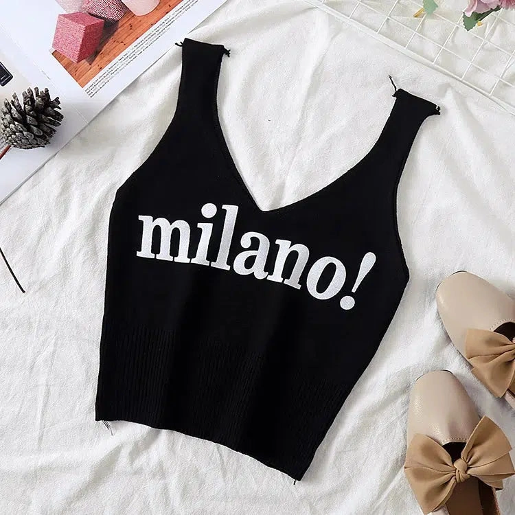 Milano Strikket Tanktop: Italiensk elegance møder dansk sommerstil – perfekt til enhver lejlighed